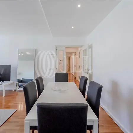 Boutique - 2 Bedroom - Center Lisbon